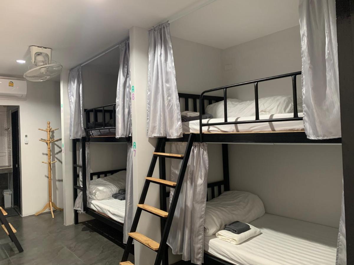 Youniverse Homestay Чиангмай Экстерьер фото